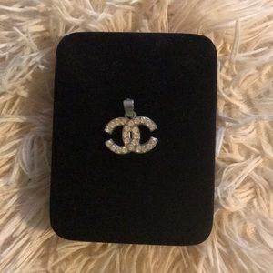 100% Authentic Chanel pendent 💎✨
